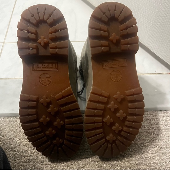 Timberland Women's 6 Inch Premium Boot, Grey Nubuck Mono, 8 M US - Picture 4 of 9